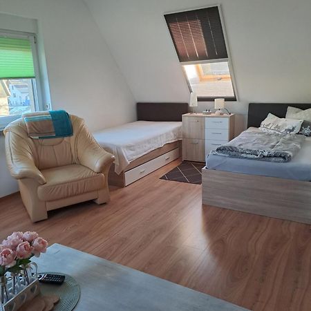 Monteur- Und Ferienwohnung In Hainichen - Obergeschoss Oder Dachgeschoss - Familie Weber Bockendorf エクステリア 写真