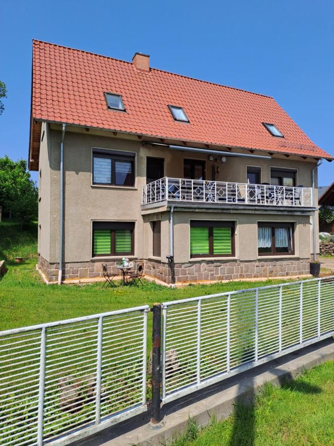 Monteur- Und Ferienwohnung In Hainichen - Obergeschoss Oder Dachgeschoss - Familie Weber Bockendorf エクステリア 写真